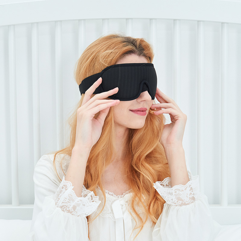 ¡Duerme bien con la máscara para los ojos!